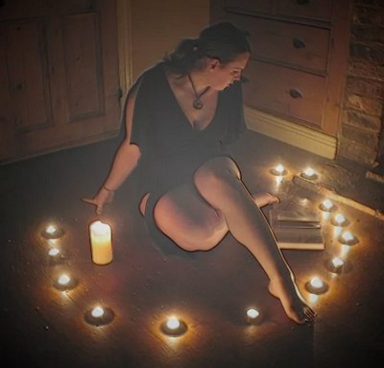 Присушка на мужчину в домашних условиях. Любовный приворот. Ритуалы со свечами. Любовный ритуал. Любовные обряды.