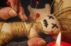Как наказать человека с помощью куклы Вуду? Ритуалы для мести